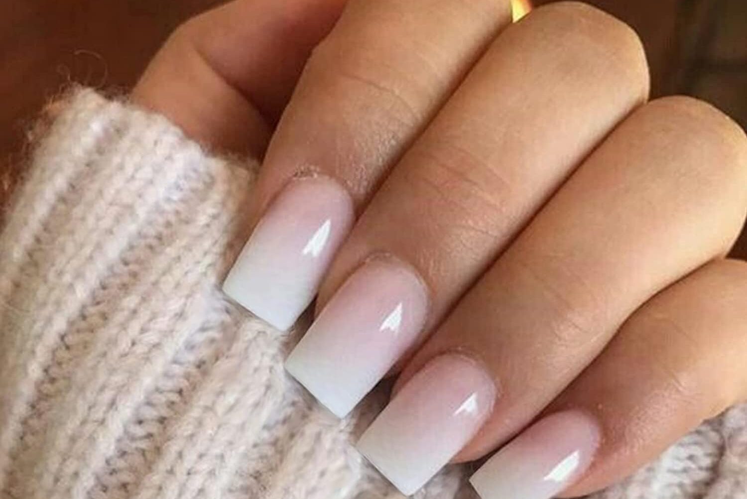 Uñas Acrílicas: Beneficios Tendencias y Cómo Mantenerlas